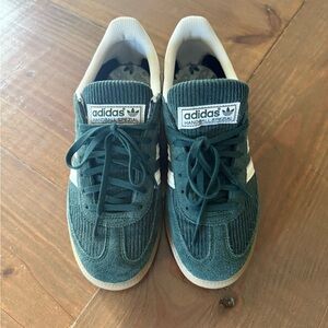 Adidas Women’s Mineral Green Spezials